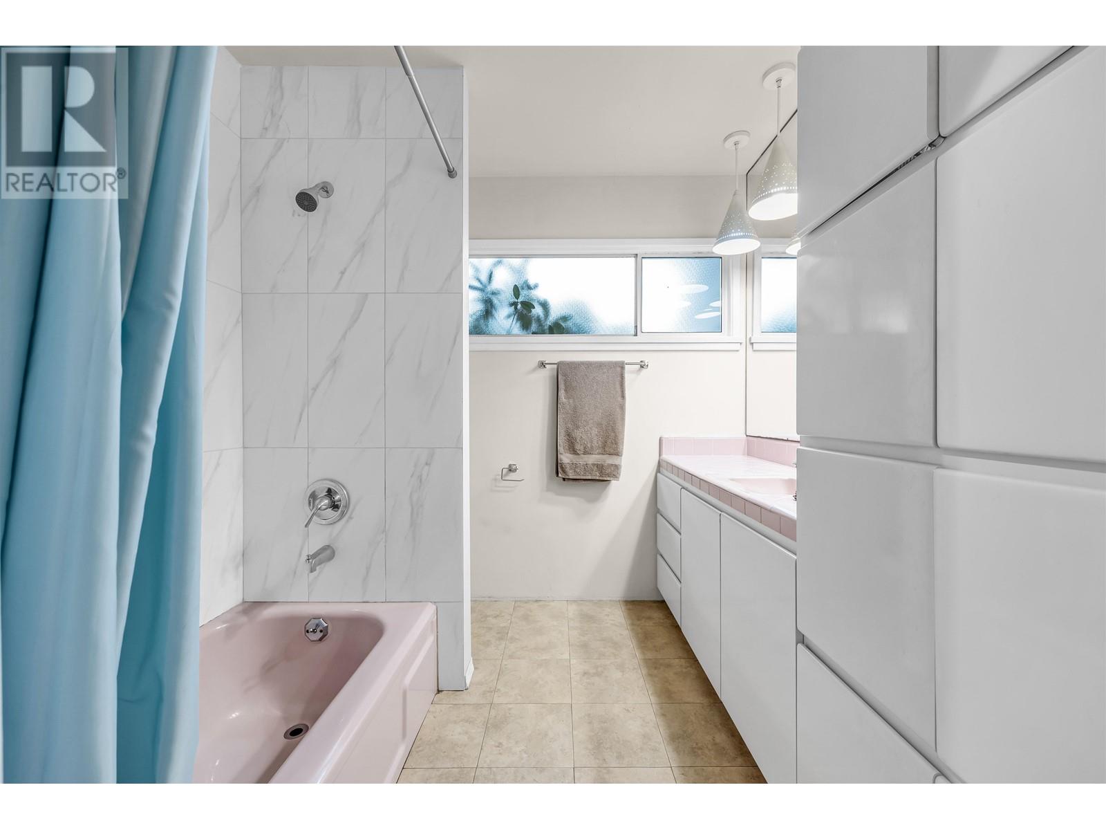 6242 Kitchener Street, Burnaby, British Columbia  V5B 2J4 - Photo 11 - R2982631