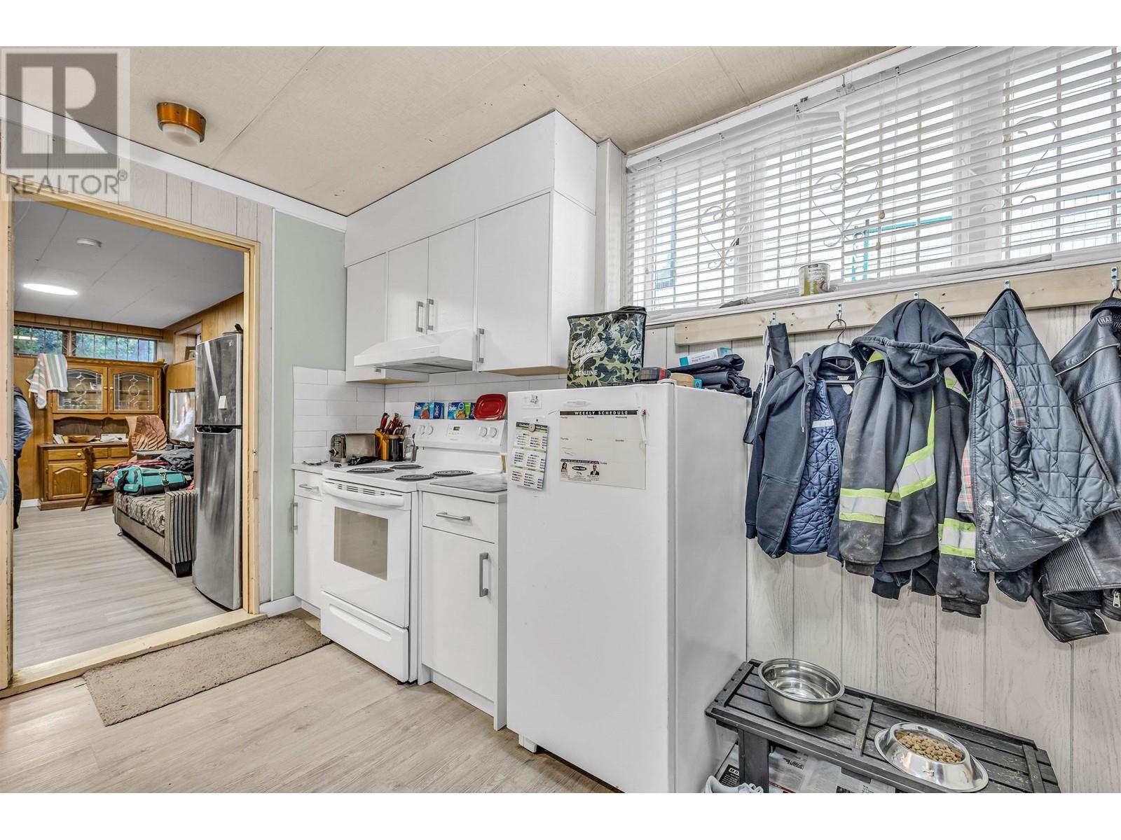 6242 Kitchener Street, Burnaby, British Columbia  V5B 2J4 - Photo 17 - R2982631