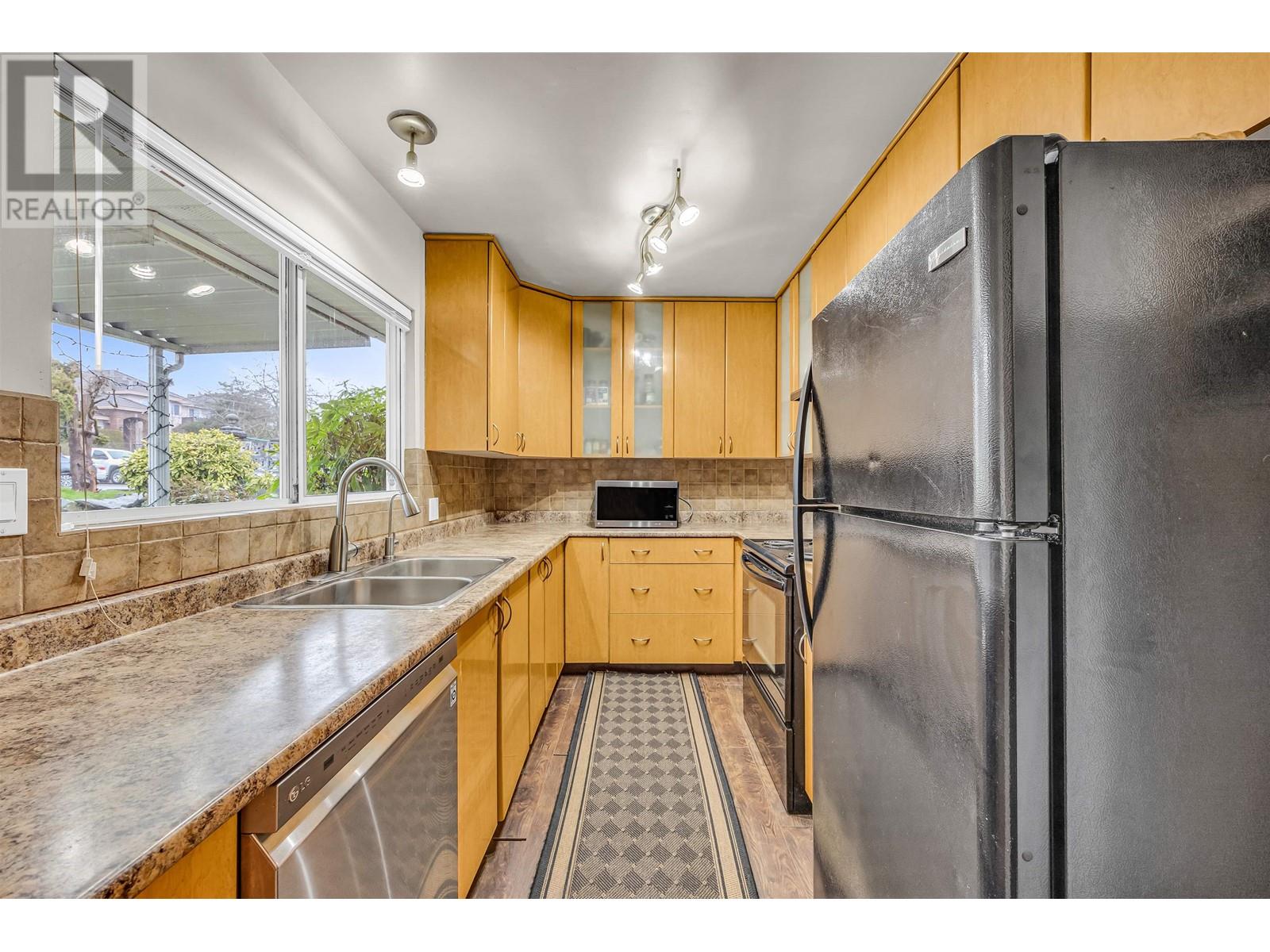 6242 Kitchener Street, Burnaby, British Columbia  V5B 2J4 - Photo 8 - R2982631