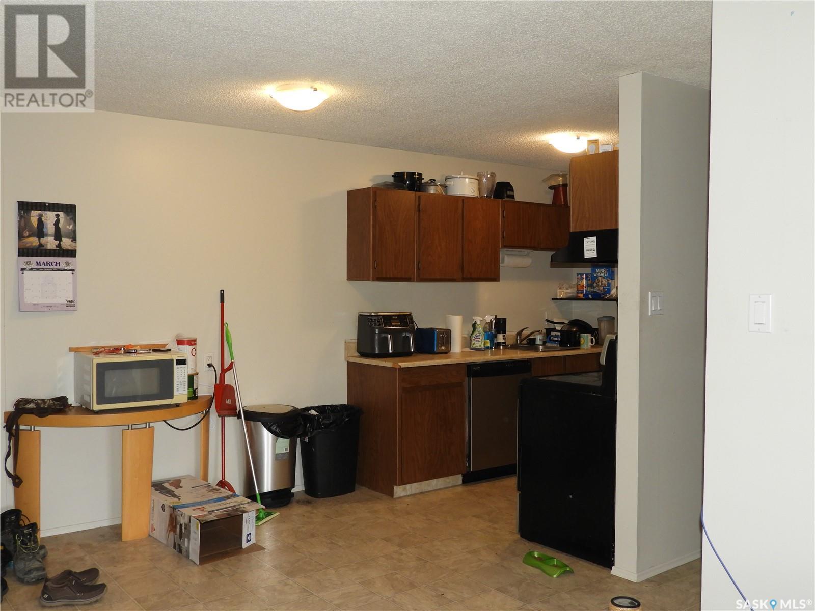 Property at 308 311 Tait CRESCENT image 3