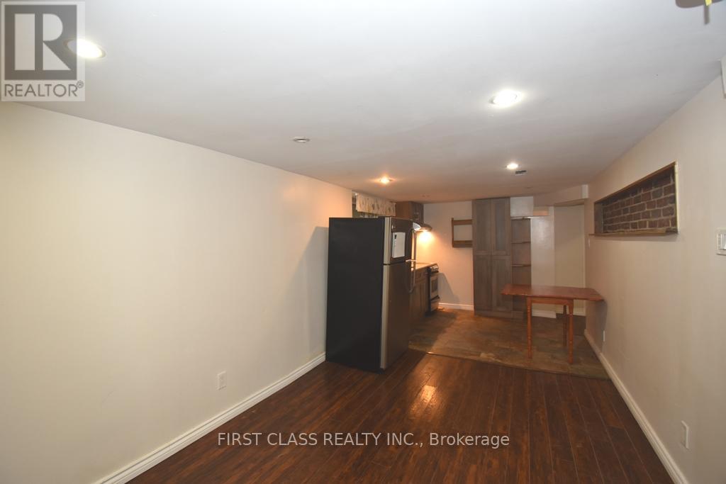 102 Greenwood Avenue, Toronto, Ontario  M4L 2P6 - Photo 19 - E12041523