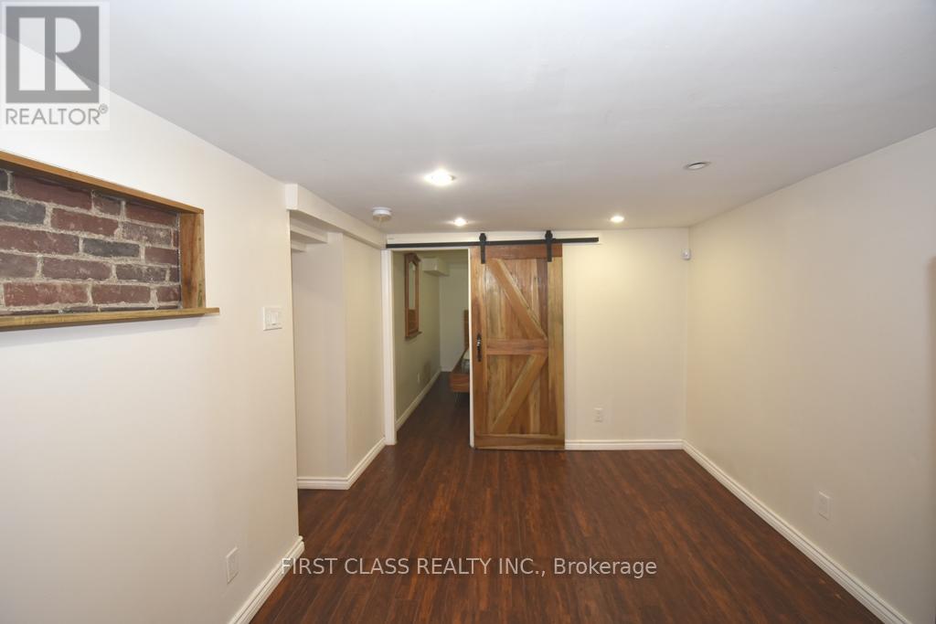 102 Greenwood Avenue, Toronto, Ontario  M4L 2P6 - Photo 21 - E12041523