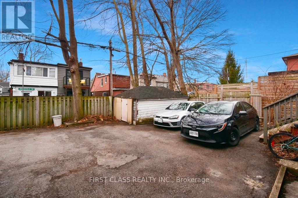 102 Greenwood Avenue, Toronto, Ontario  M4L 2P6 - Photo 24 - E12041523