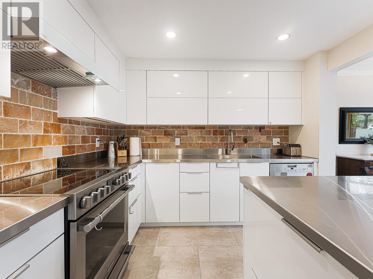 Th1 2668 Ash Street, Vancouver, British Columbia  V5Z 4K4 - Photo 6 - R2982647