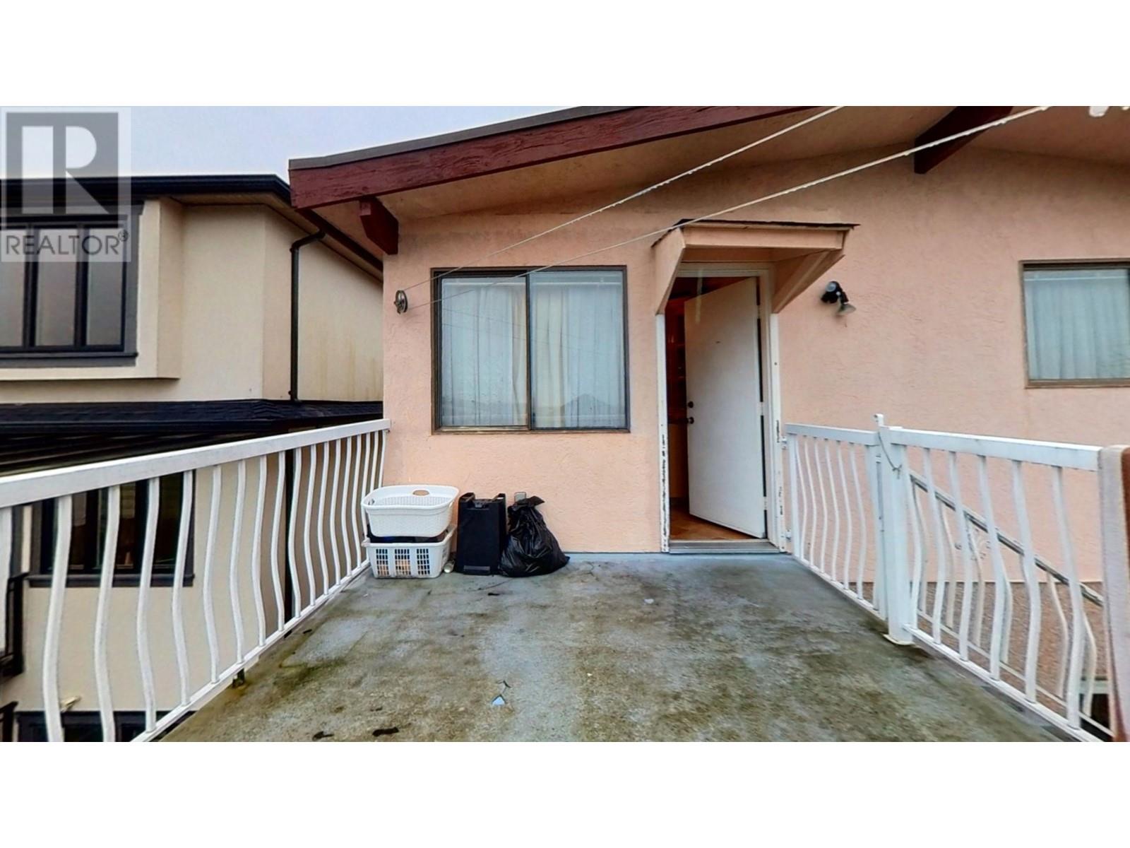 602 E 61st Avenue, Vancouver, British Columbia  V5X 2B9 - Photo 2 - R2982637