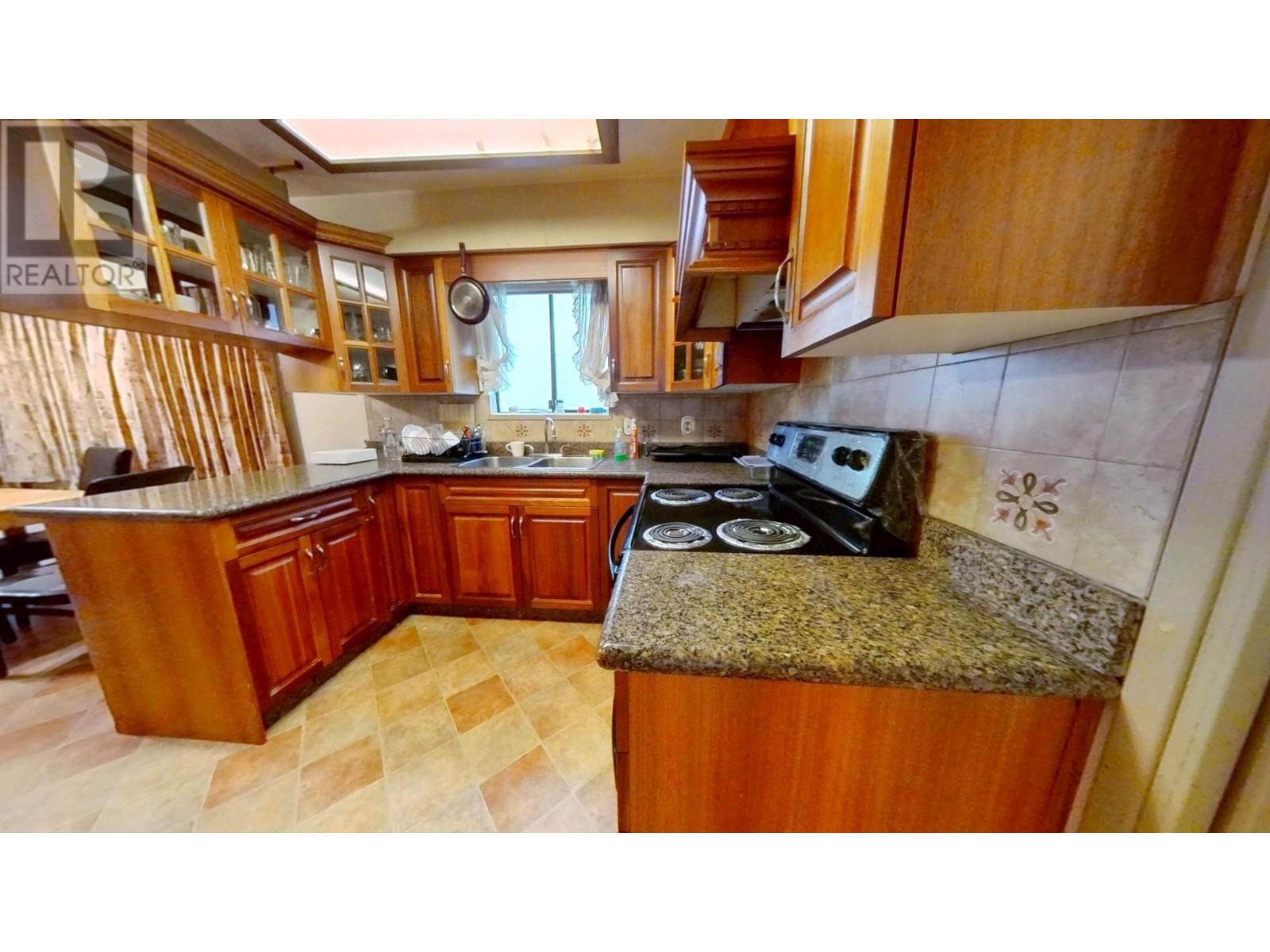 602 E 61st Avenue, Vancouver, British Columbia  V5X 2B9 - Photo 9 - R2982637