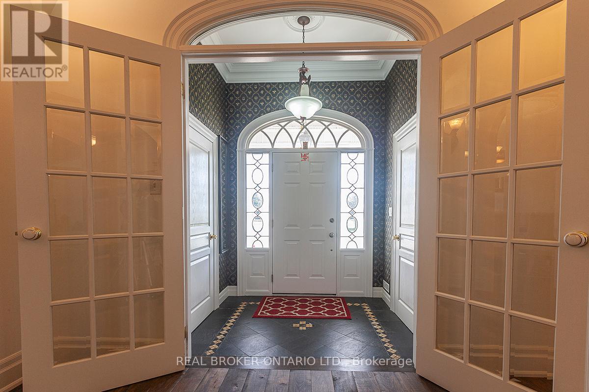 Property at 10 COSTNER PLACE image 4