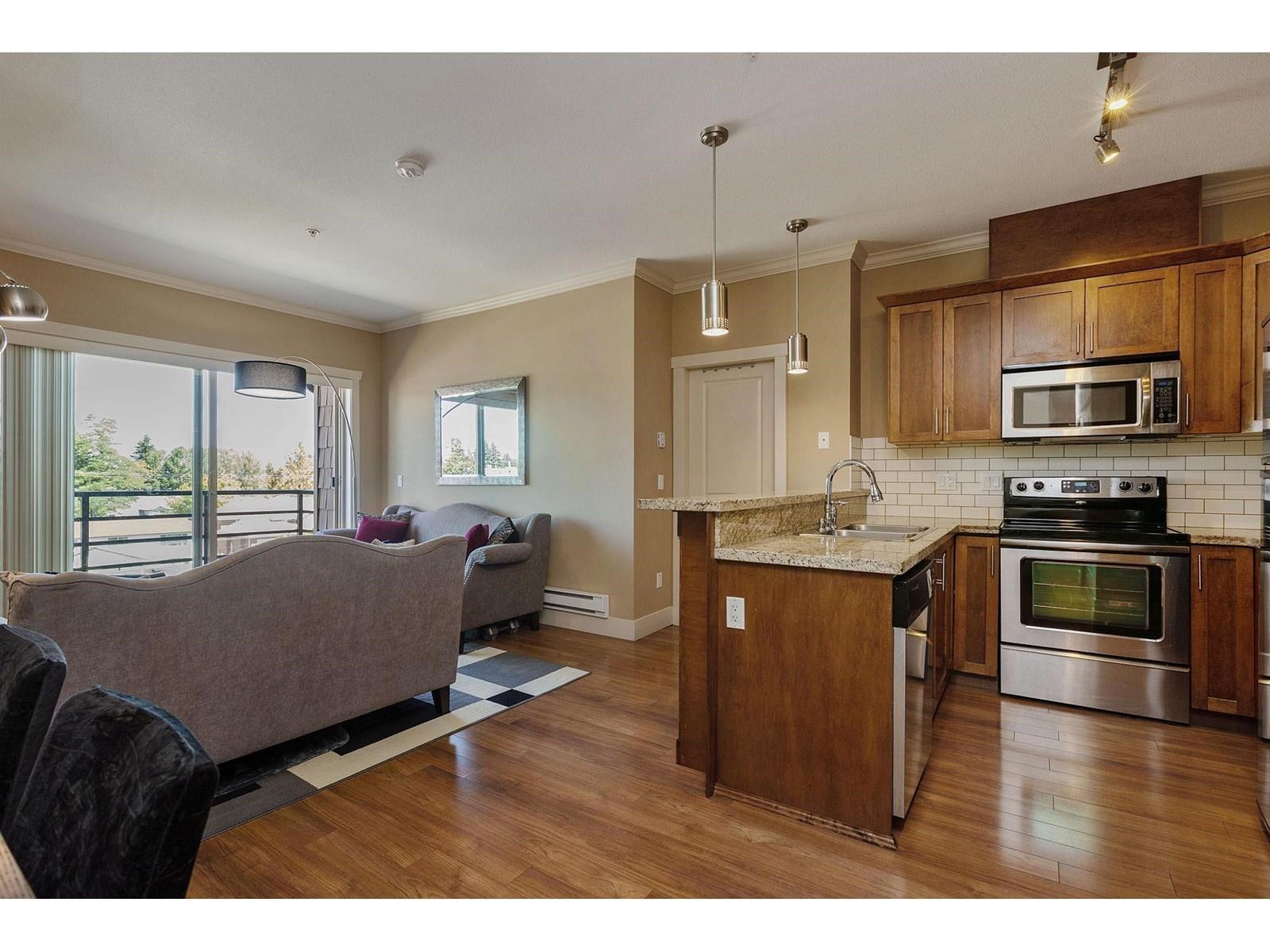 411 8168 120a Street, Surrey, British Columbia  V3W 3P3 - Photo 7 - R2982423