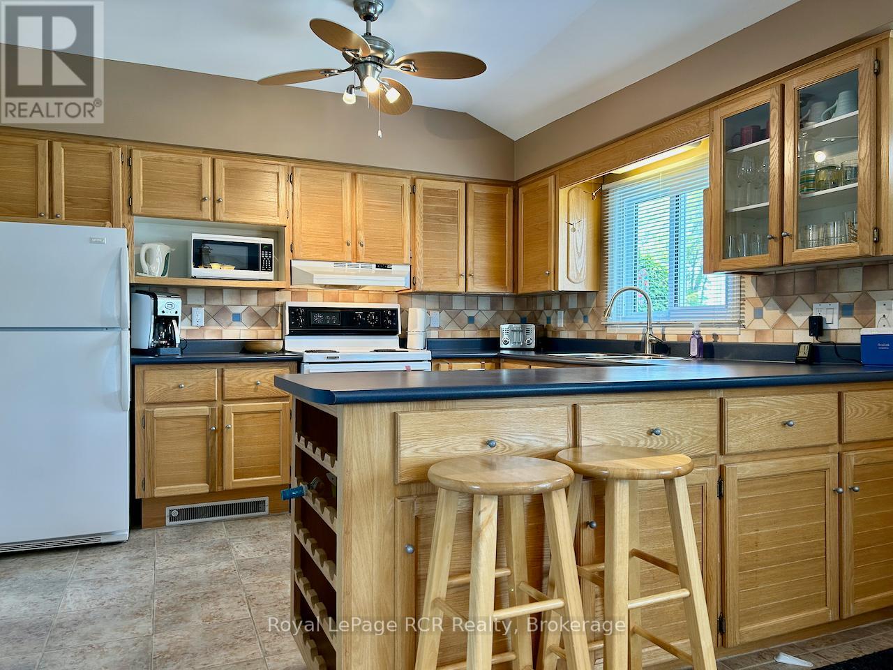 5 Mill Point Road, Northern Bruce Peninsula, Ontario  N0H 1W0 - Photo 15 - X12044177