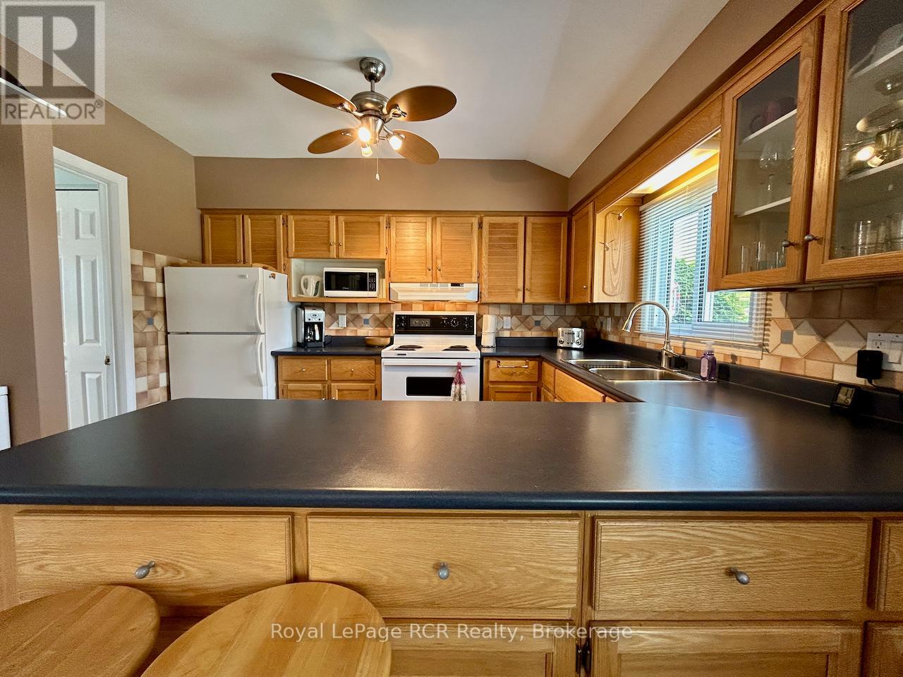 5 Mill Point Road, Northern Bruce Peninsula, Ontario  N0H 1W0 - Photo 17 - X12044177