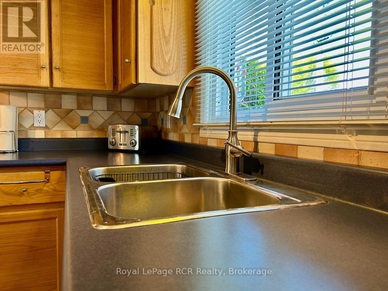 5 Mill Point Road, Northern Bruce Peninsula, Ontario  N0H 1W0 - Photo 18 - X12044177