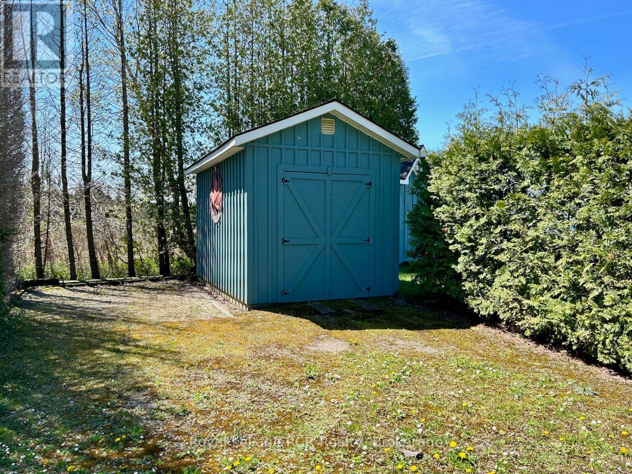 5 Mill Point Road, Northern Bruce Peninsula, Ontario  N0H 1W0 - Photo 37 - X12044177