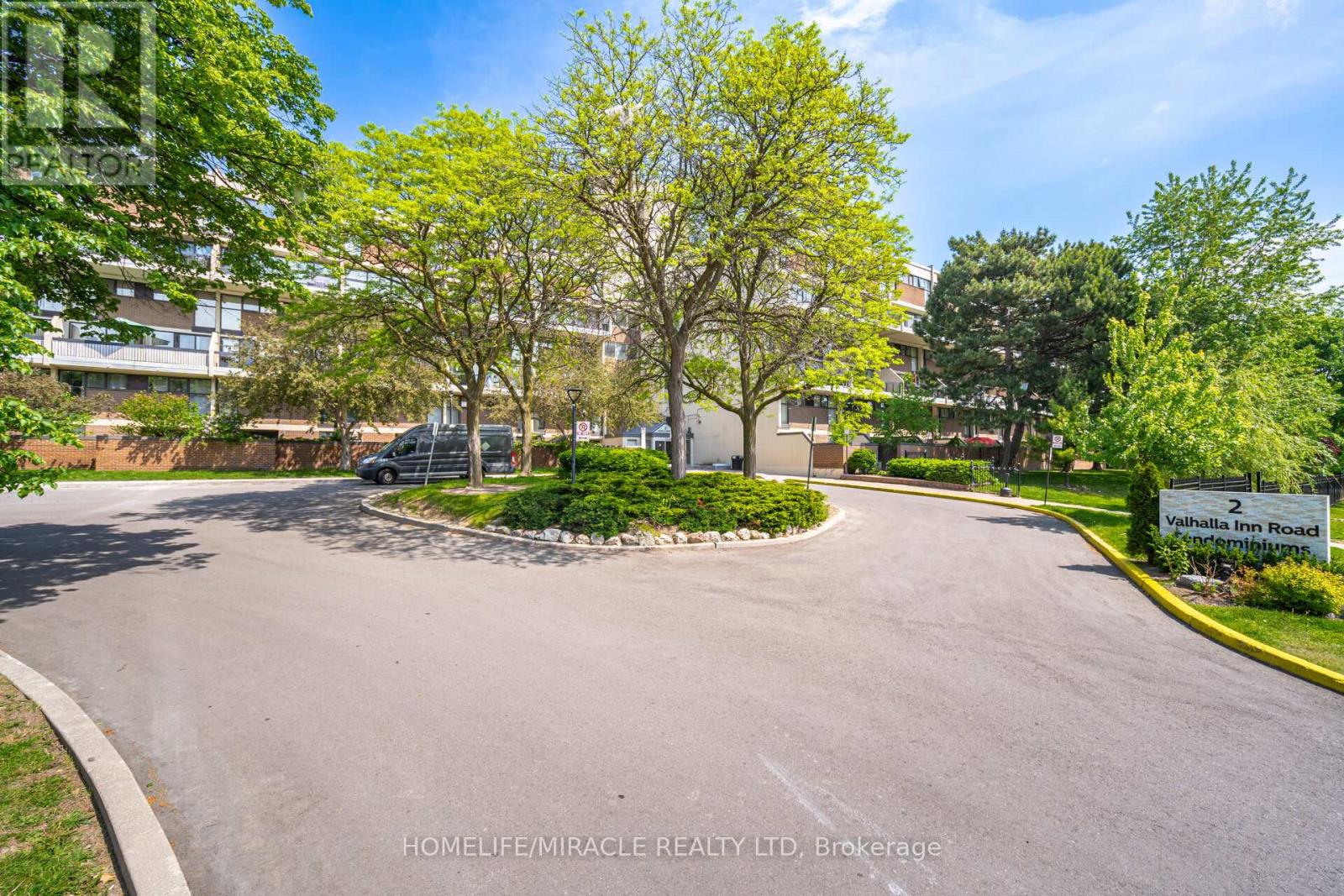 111 - 2 Valhalla Inn Road, Toronto, Ontario  M9B 6C3 - Photo 50 - W12009923