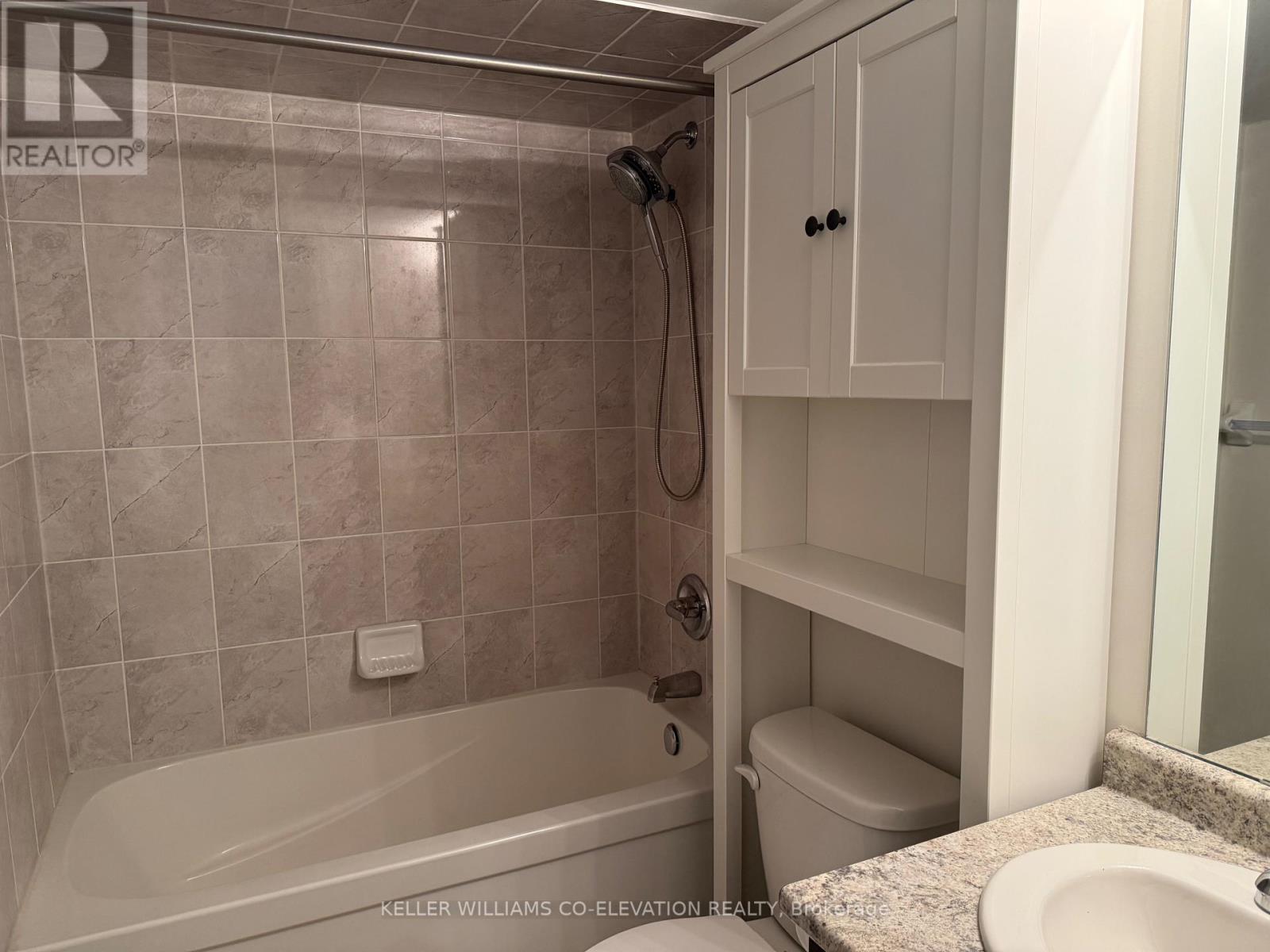 112 - 11 Applewood Lane, Toronto, Ontario  M9C 2Z7 - Photo 13 - W12044183