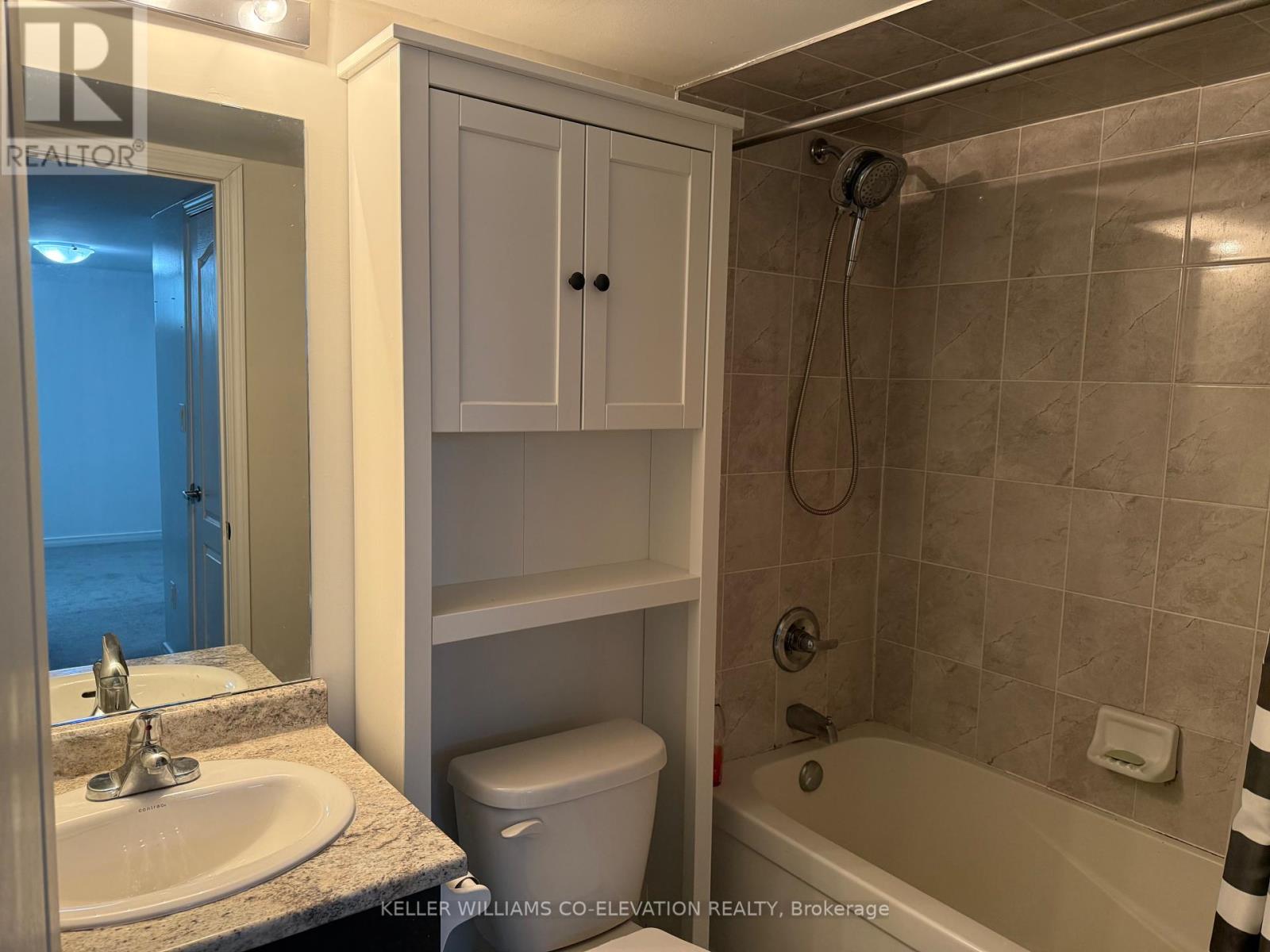 112 - 11 Applewood Lane, Toronto, Ontario  M9C 2Z7 - Photo 14 - W12044183