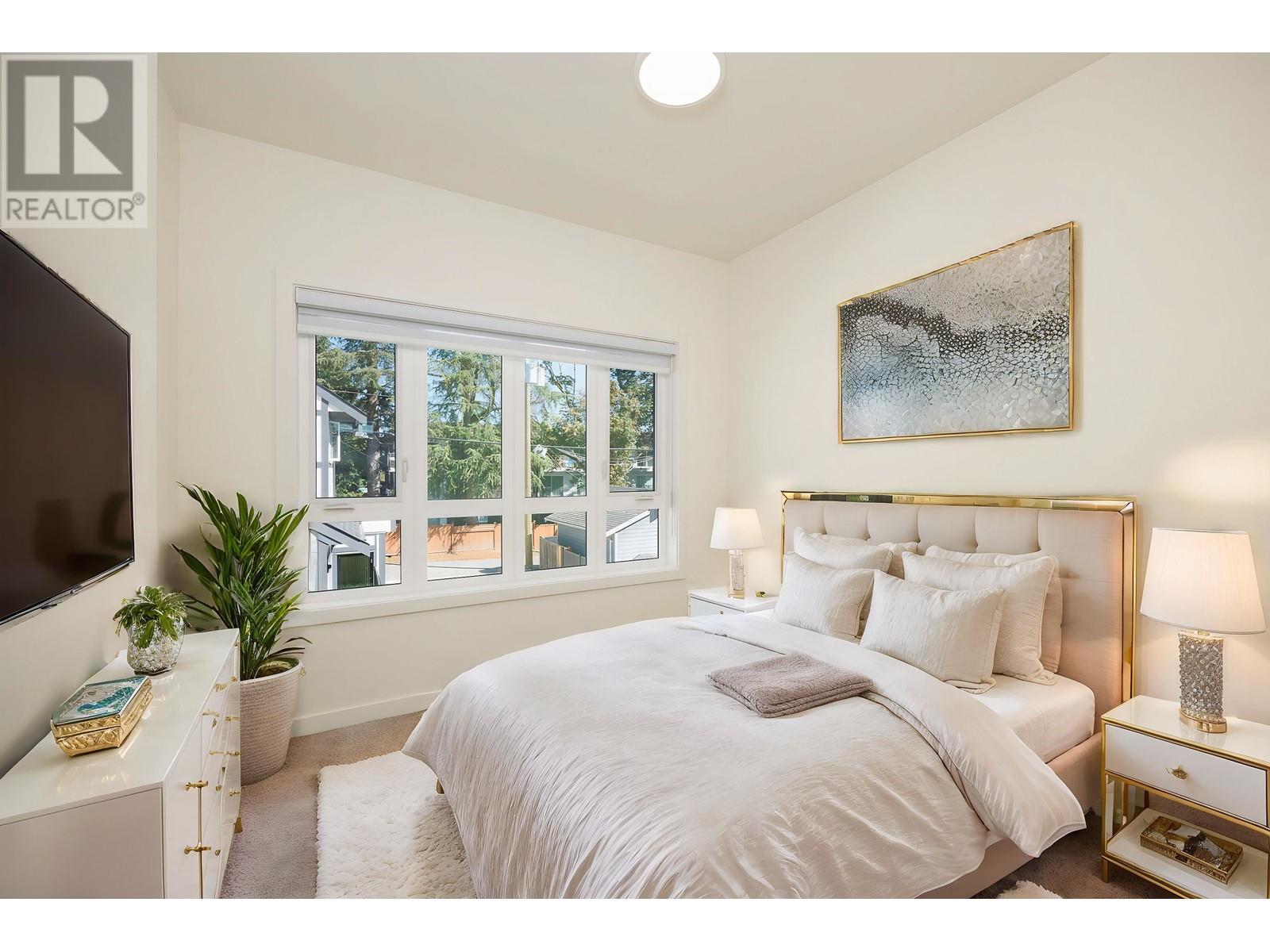 Listing Picture 10 of 24 : 8 6929 BALMORAL STREET, Burnaby / 本拿比 - 魯藝地產 Yvonne Lu Group - MLS Medallion Club Member