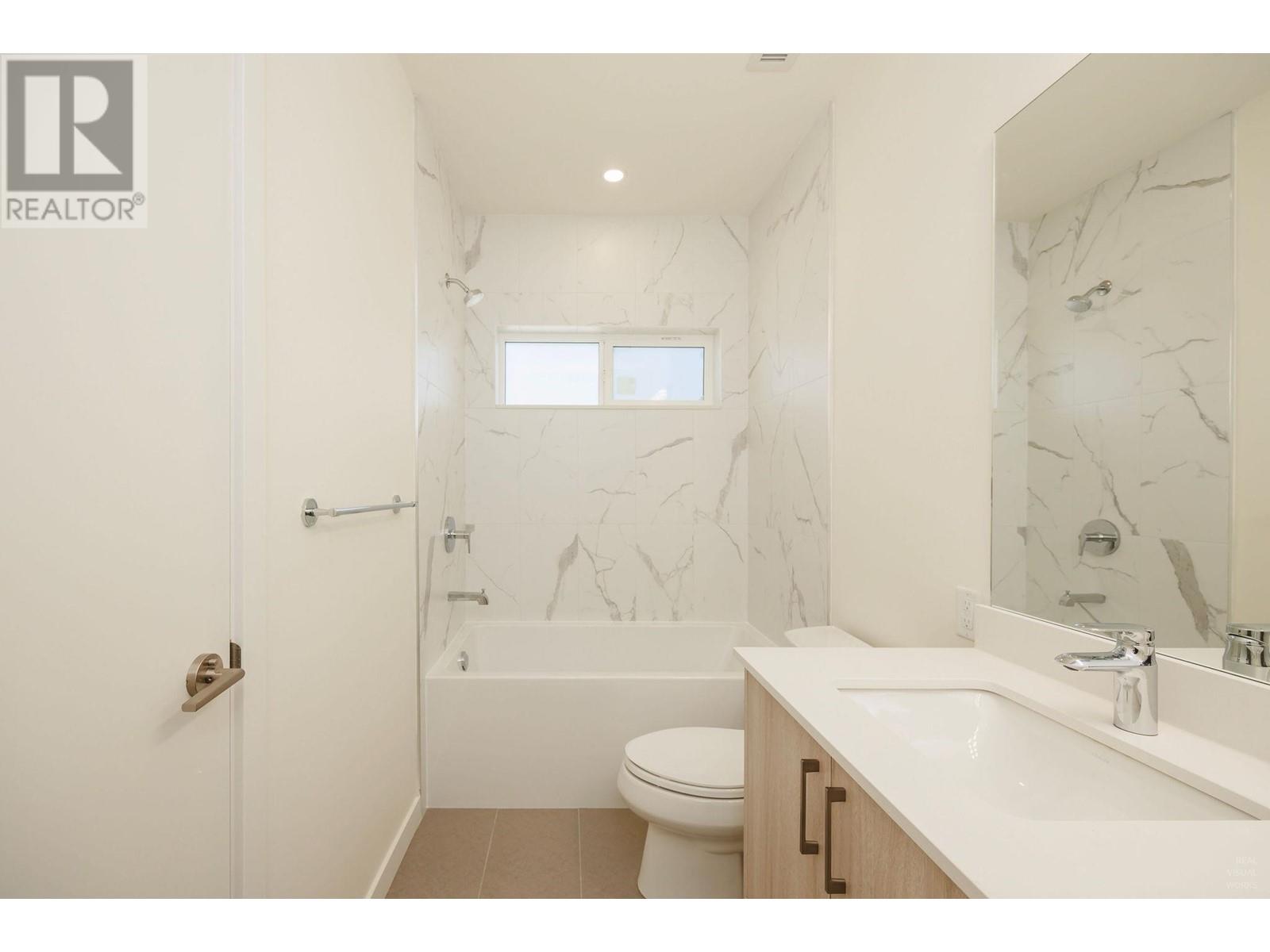 Listing Picture 12 of 24 : 8 6929 BALMORAL STREET, Burnaby / 本拿比 - 魯藝地產 Yvonne Lu Group - MLS Medallion Club Member