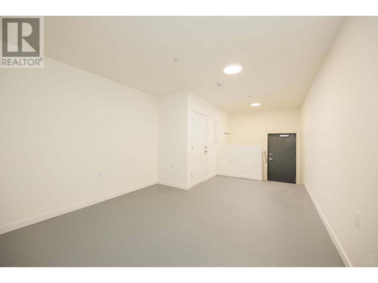 Listing Picture 17 of 24 : 8 6929 BALMORAL STREET, Burnaby / 本拿比 - 魯藝地產 Yvonne Lu Group - MLS Medallion Club Member