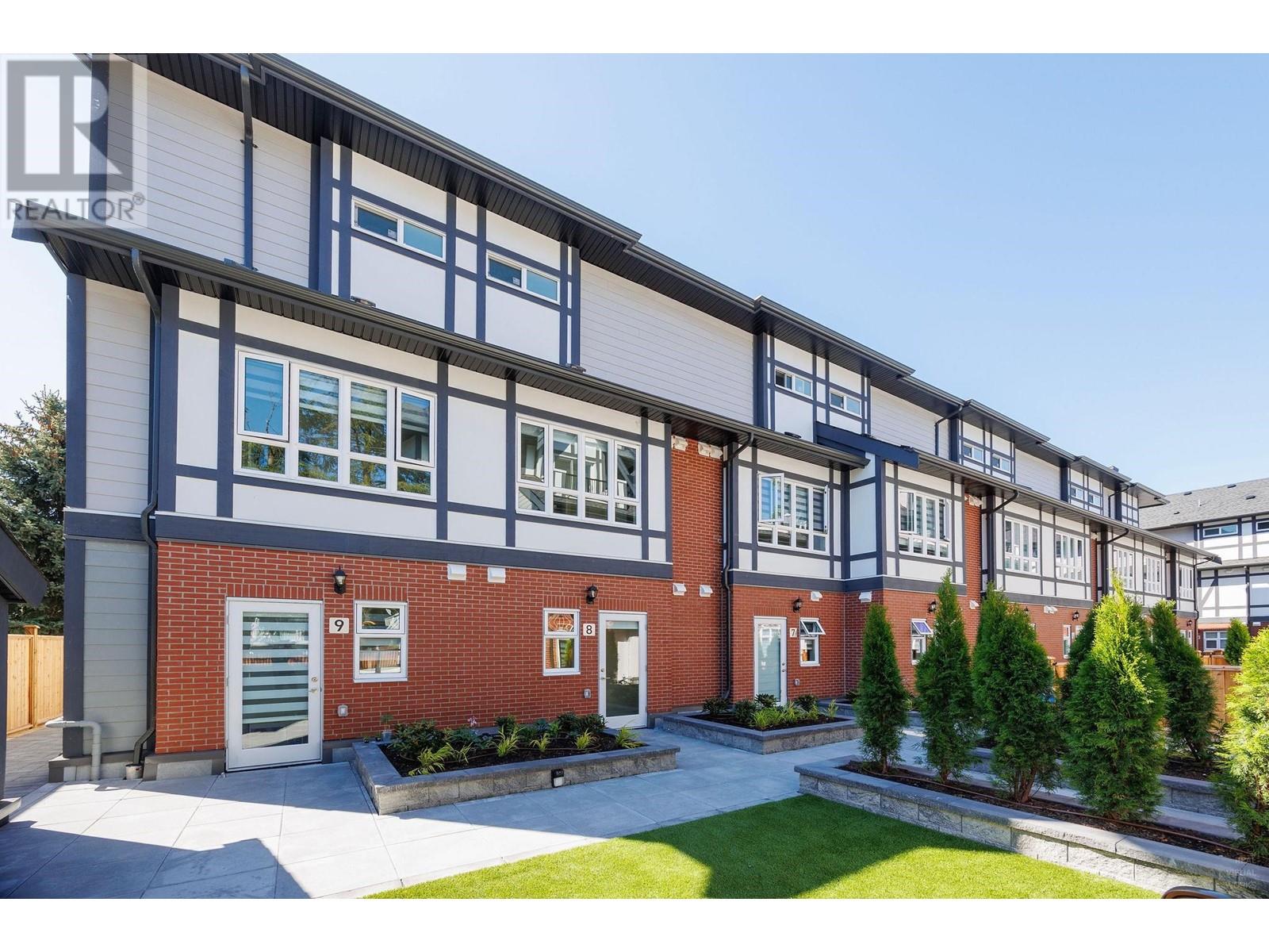 Listing Picture 24 of 24 : 8 6929 BALMORAL STREET, Burnaby / 本拿比 - 魯藝地產 Yvonne Lu Group - MLS Medallion Club Member