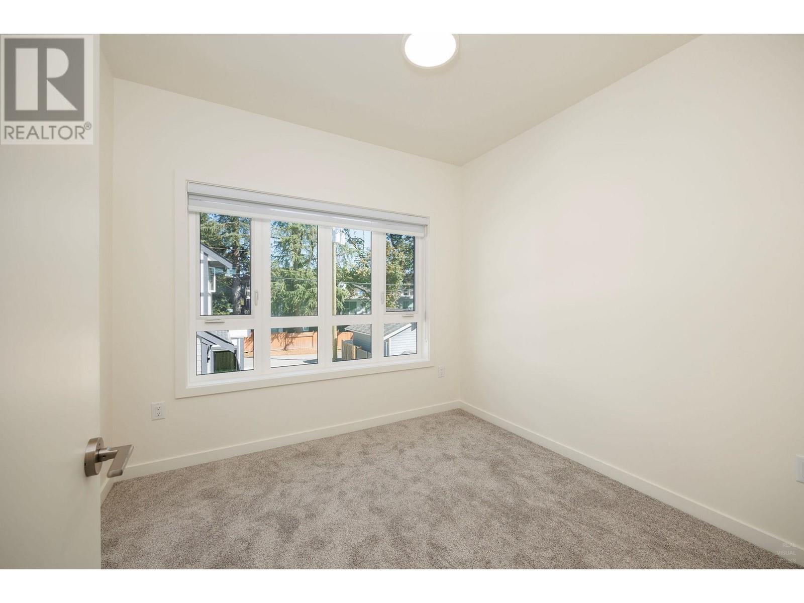 Listing Picture 11 of 24 : 8 6929 BALMORAL STREET, Burnaby / 本拿比 - 魯藝地產 Yvonne Lu Group - MLS Medallion Club Member