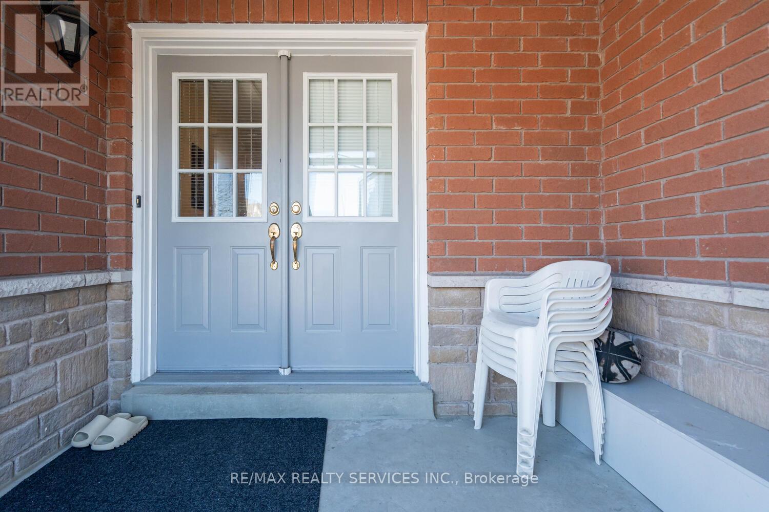 Property at 83 CHECKERBERRY CRESCENT image 3