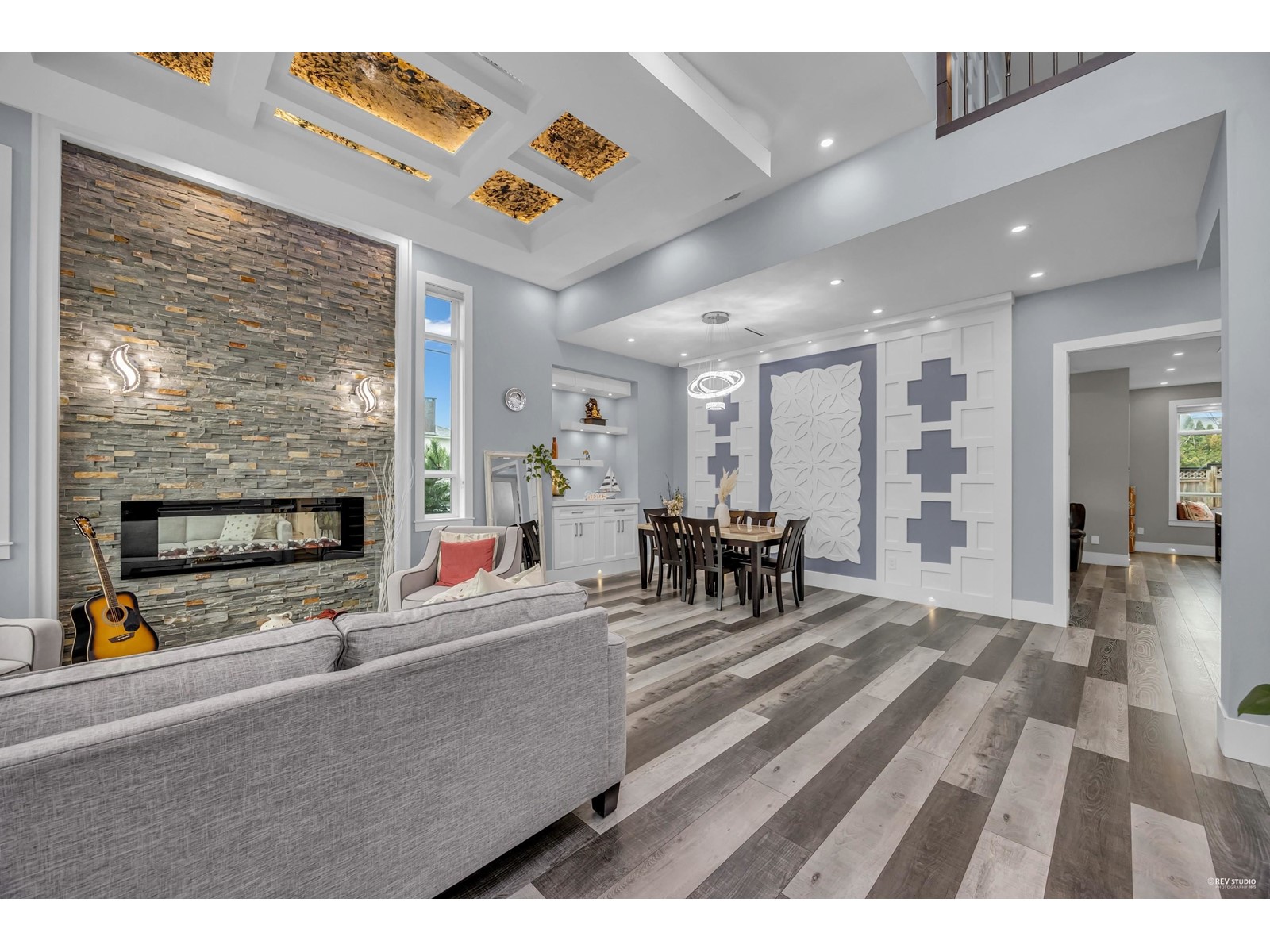 Property at 9590 125 STREET image 3