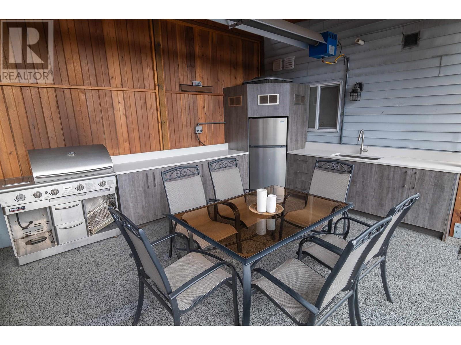 320 Nelson Street, Coquitlam, British Columbia  V3K 4N3 - Photo 10 - R2980194