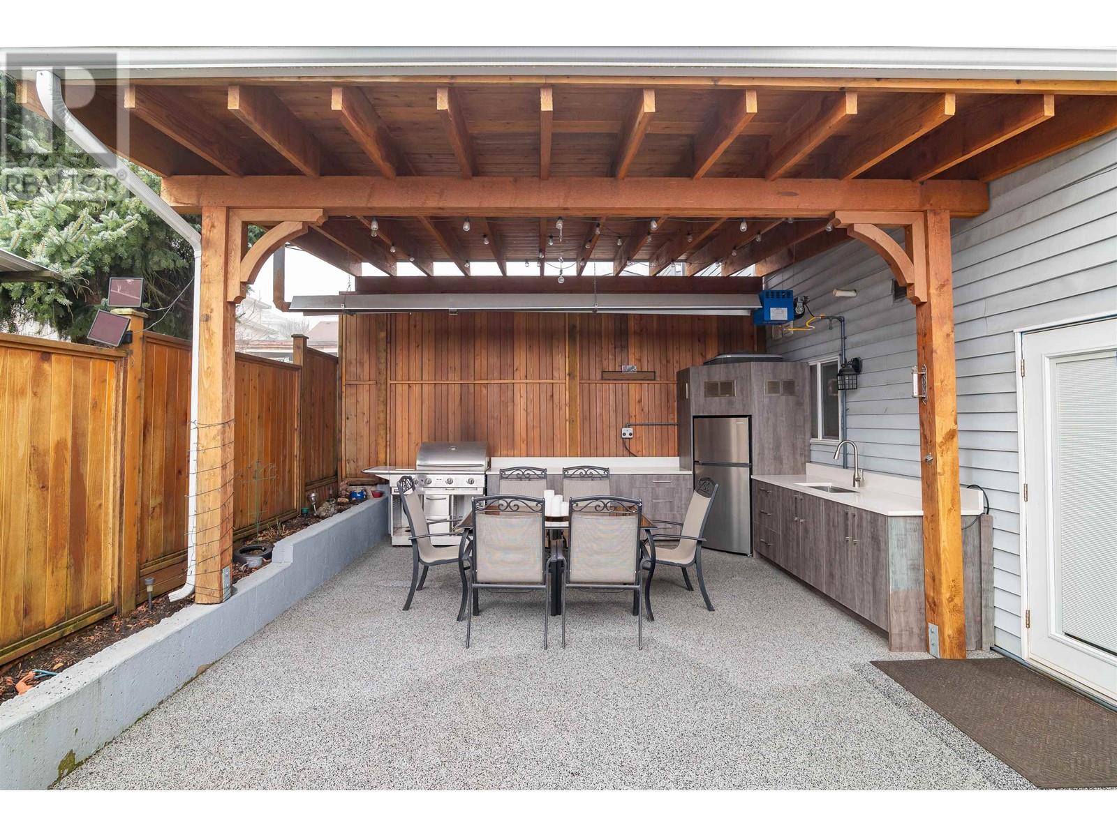 320 Nelson Street, Coquitlam, British Columbia  V3K 4N3 - Photo 8 - R2980194