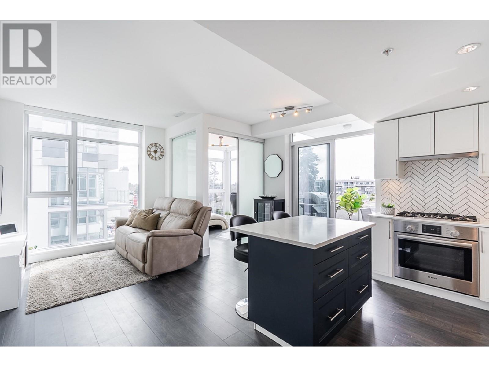 403 2435 KINGSWAY, vancouver, British Columbia