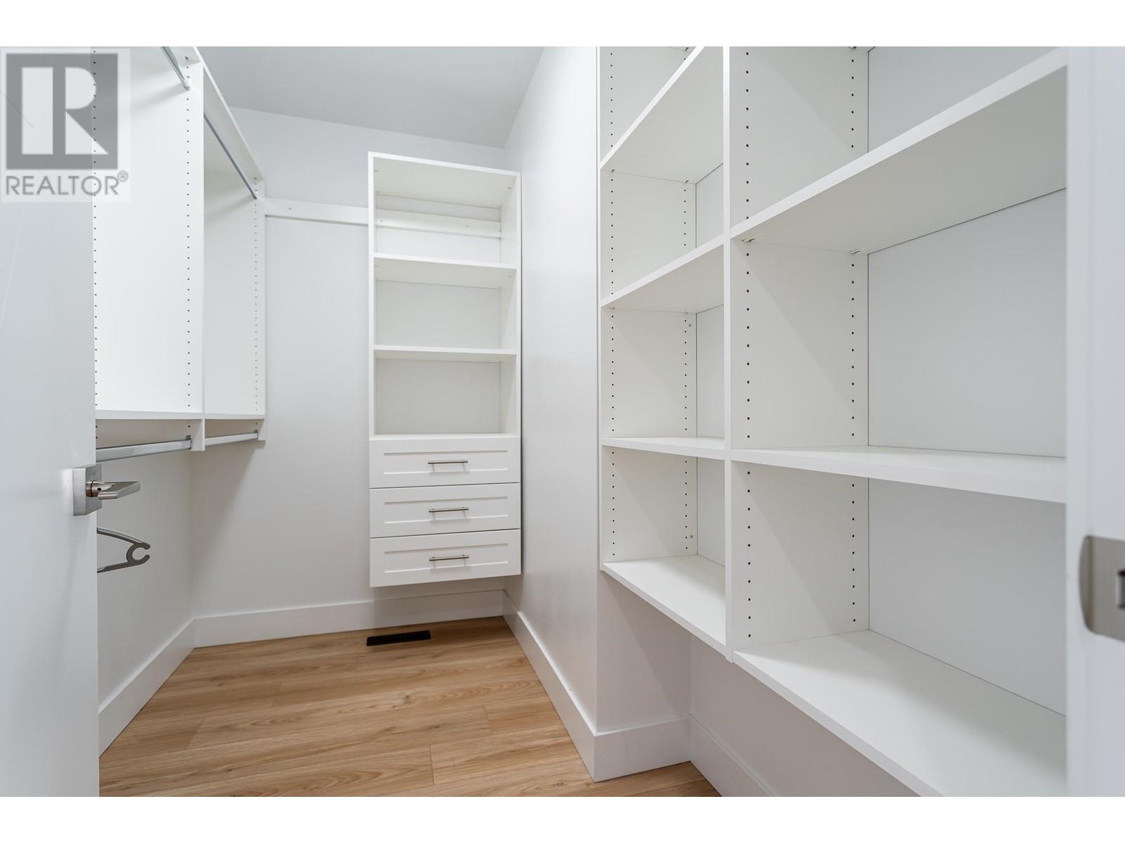 3409 Victoria Drive, Coquitlam, British Columbia  V3B 2V5 - Photo 21 - R2979747