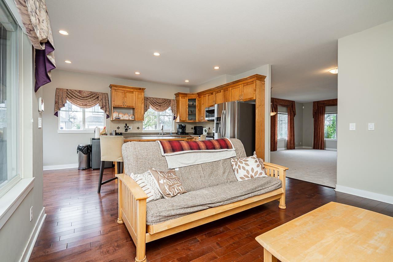 16770 63 Avenue, Surrey, British Columbia  V3S 0Z2 - Photo 6 - R2982584
