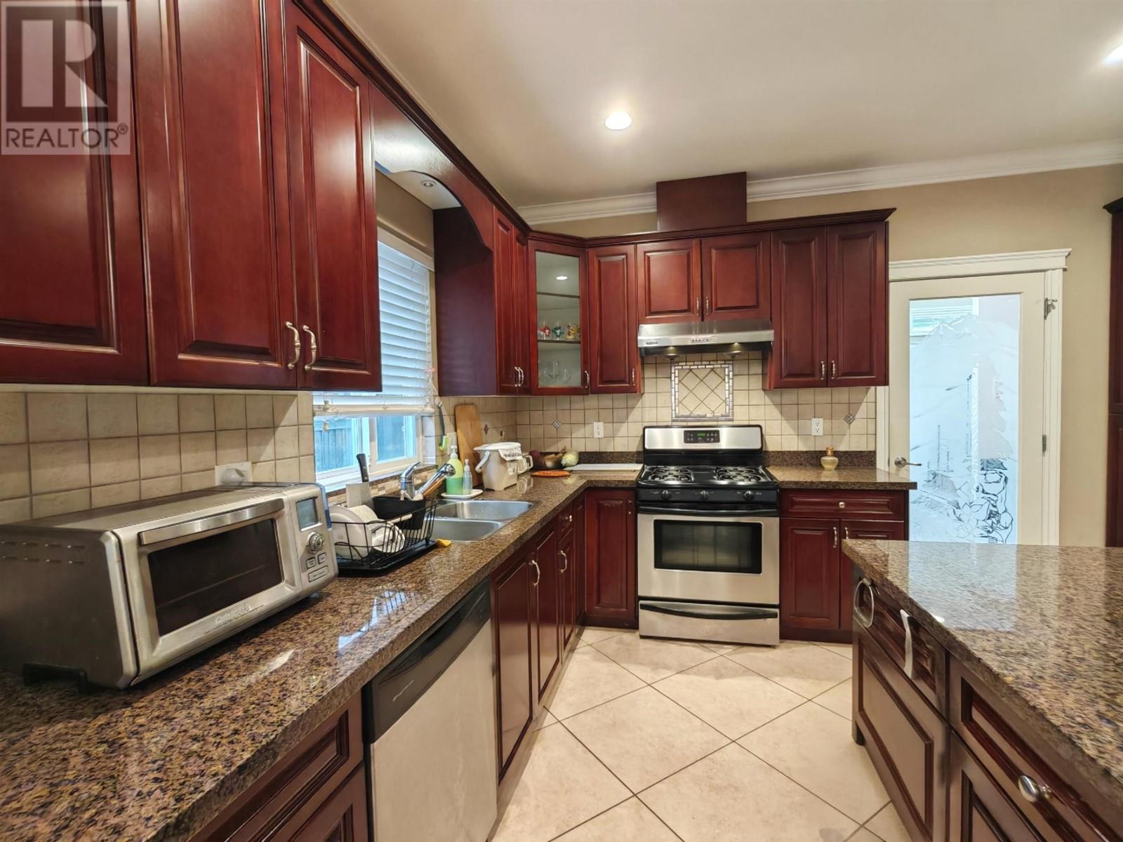 8335 No. 1 Road, Richmond, British Columbia  V7C 1V1 - Photo 9 - R2979037