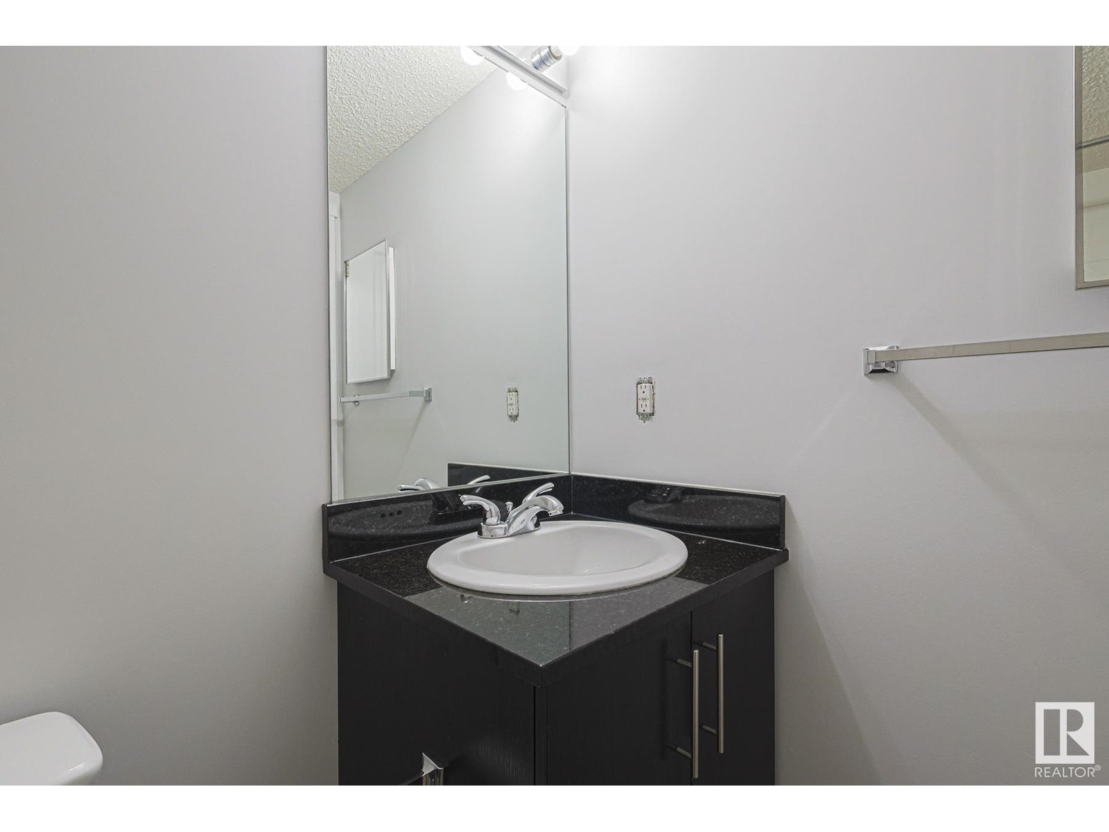 Property at #104 1510 WATT DR SW image 4