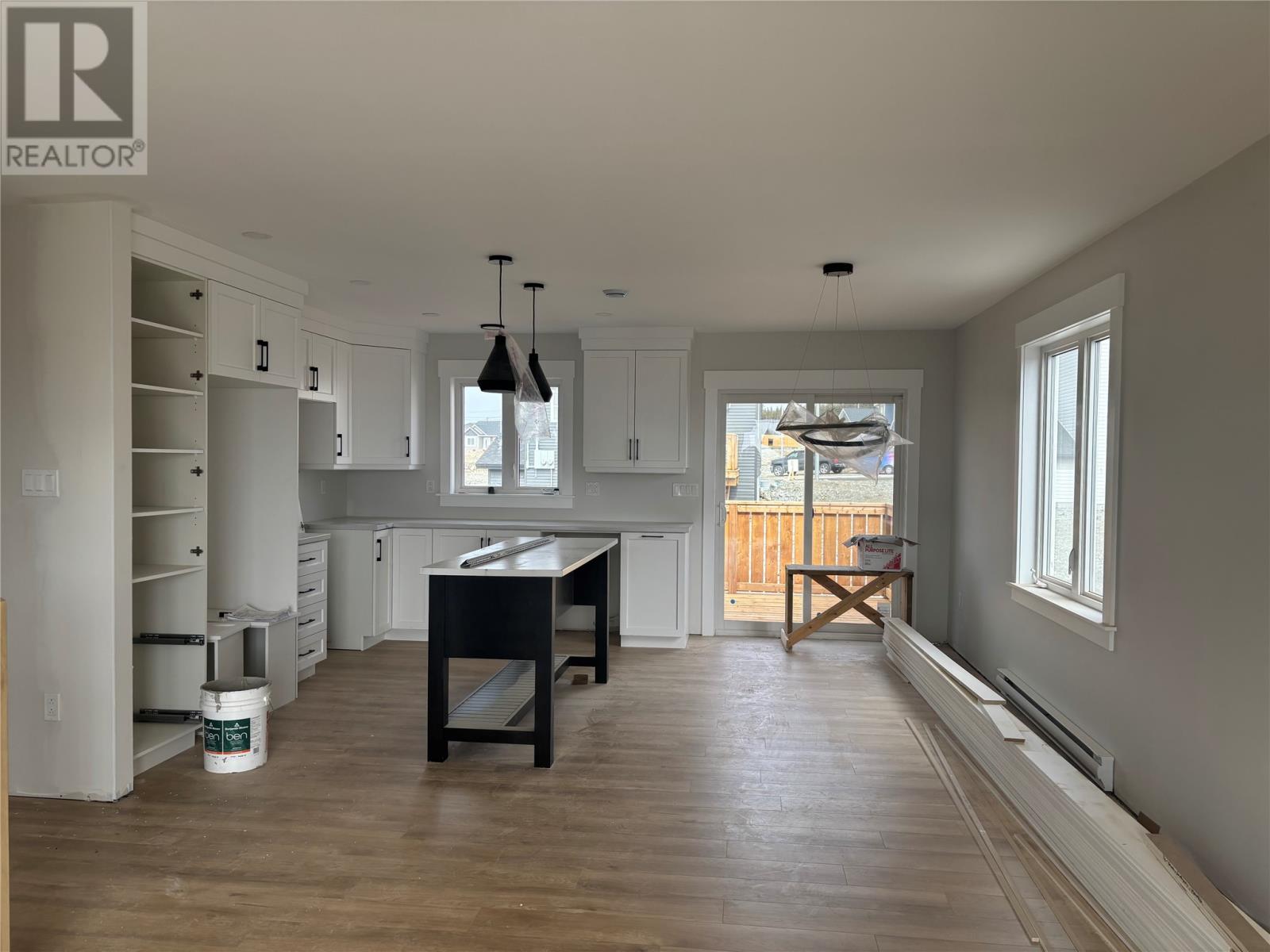 Property at 9 Lawn Point Avenue image 4