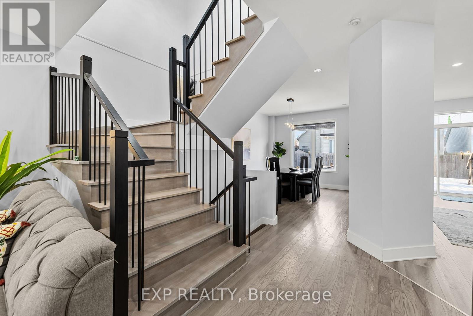 Property at 2151 AVEBURY DRIVE image 4