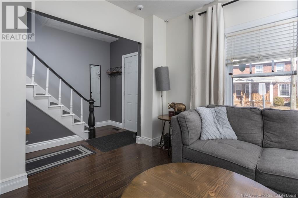 Property at 428 Lutz Street image 3