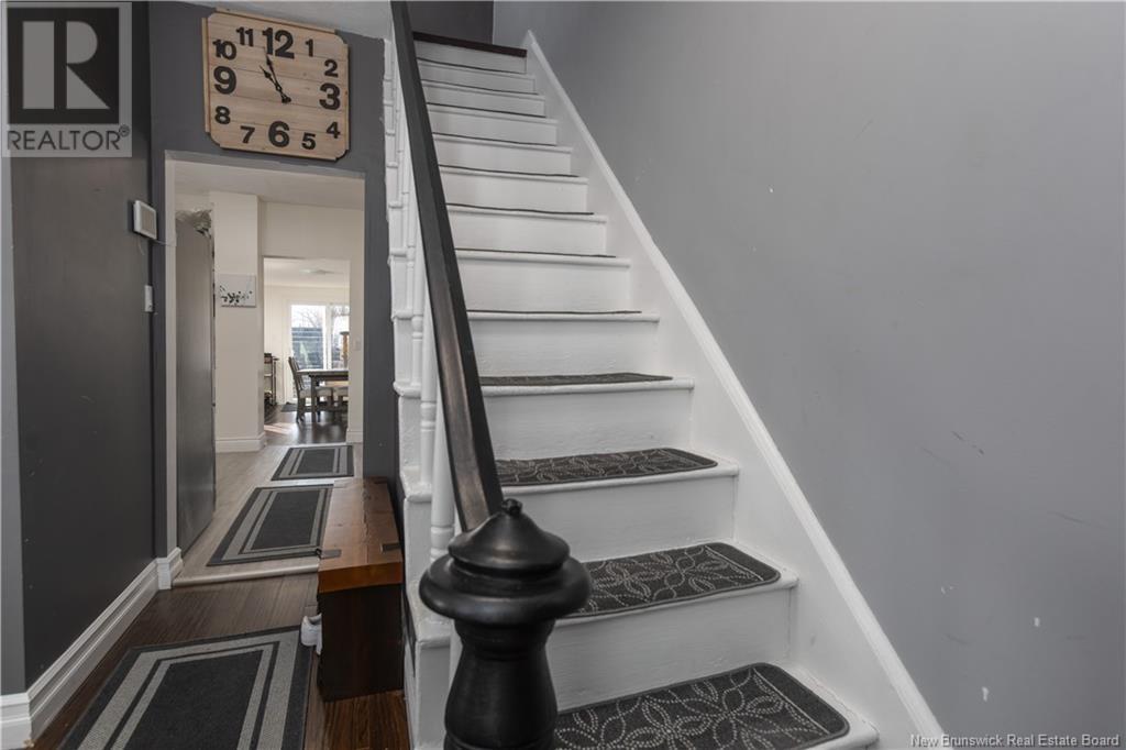 Property at 428 Lutz Street image 4