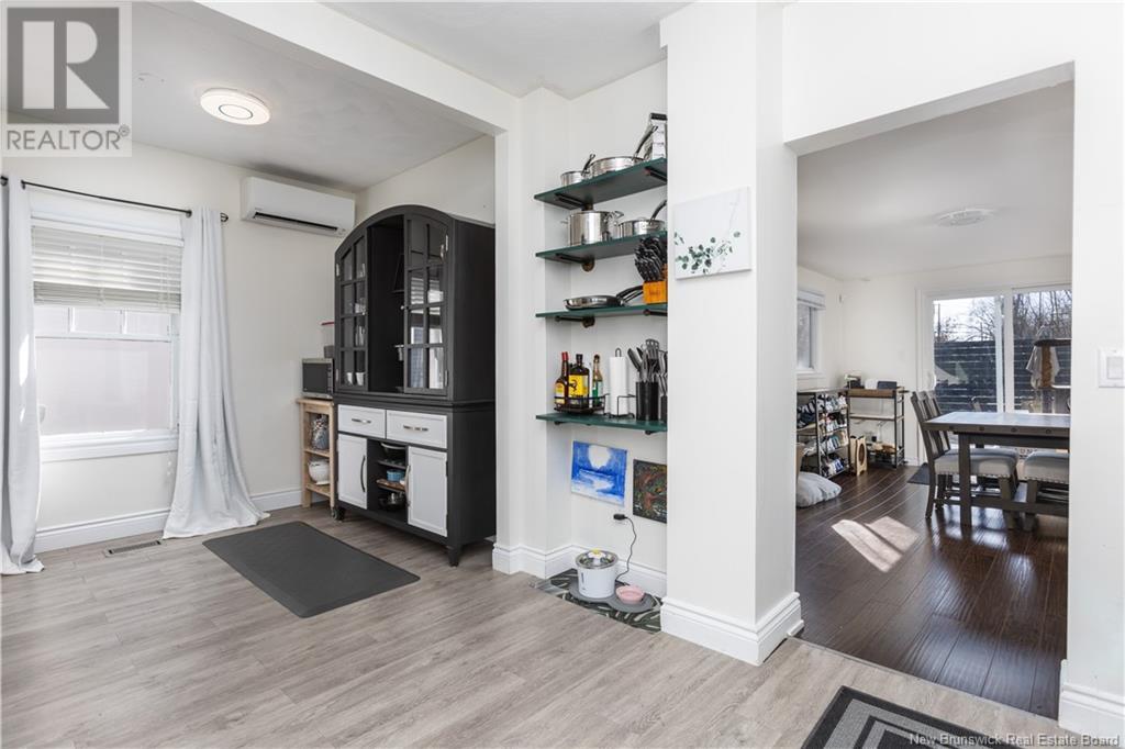 Property at 428 Lutz Street image 5