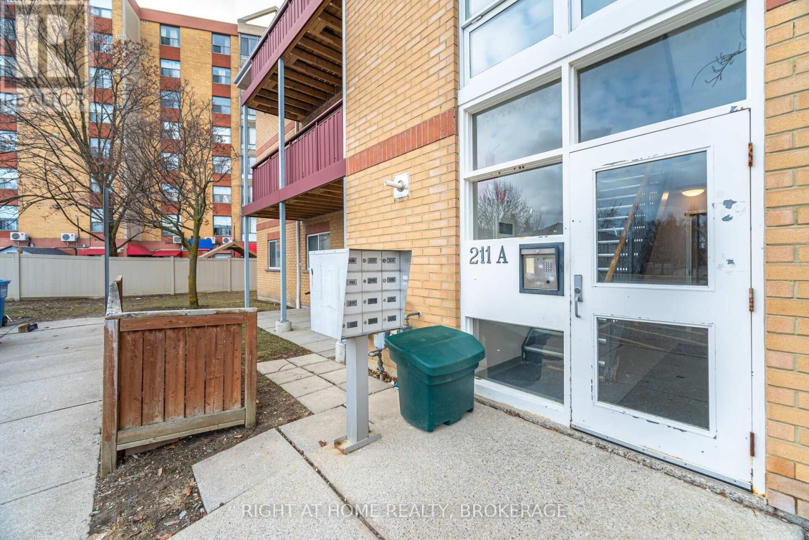 Property at 212 - 211 FORUM DRIVE image 2