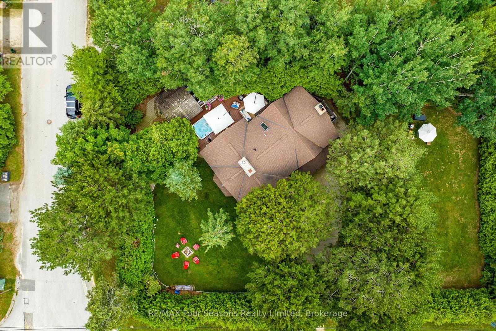 151 Sleepy Hollow Road, Blue Mountains, Ontario  L9Y 0S8 - Photo 43 - X12044398