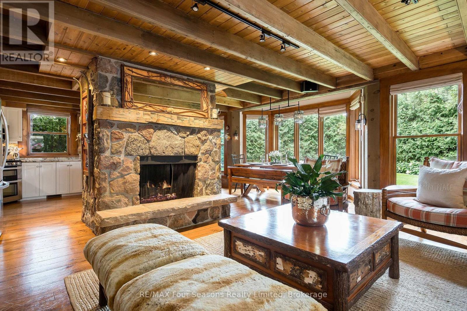151 Sleepy Hollow Road, Blue Mountains, Ontario  L9Y 0S8 - Photo 6 - X12044398