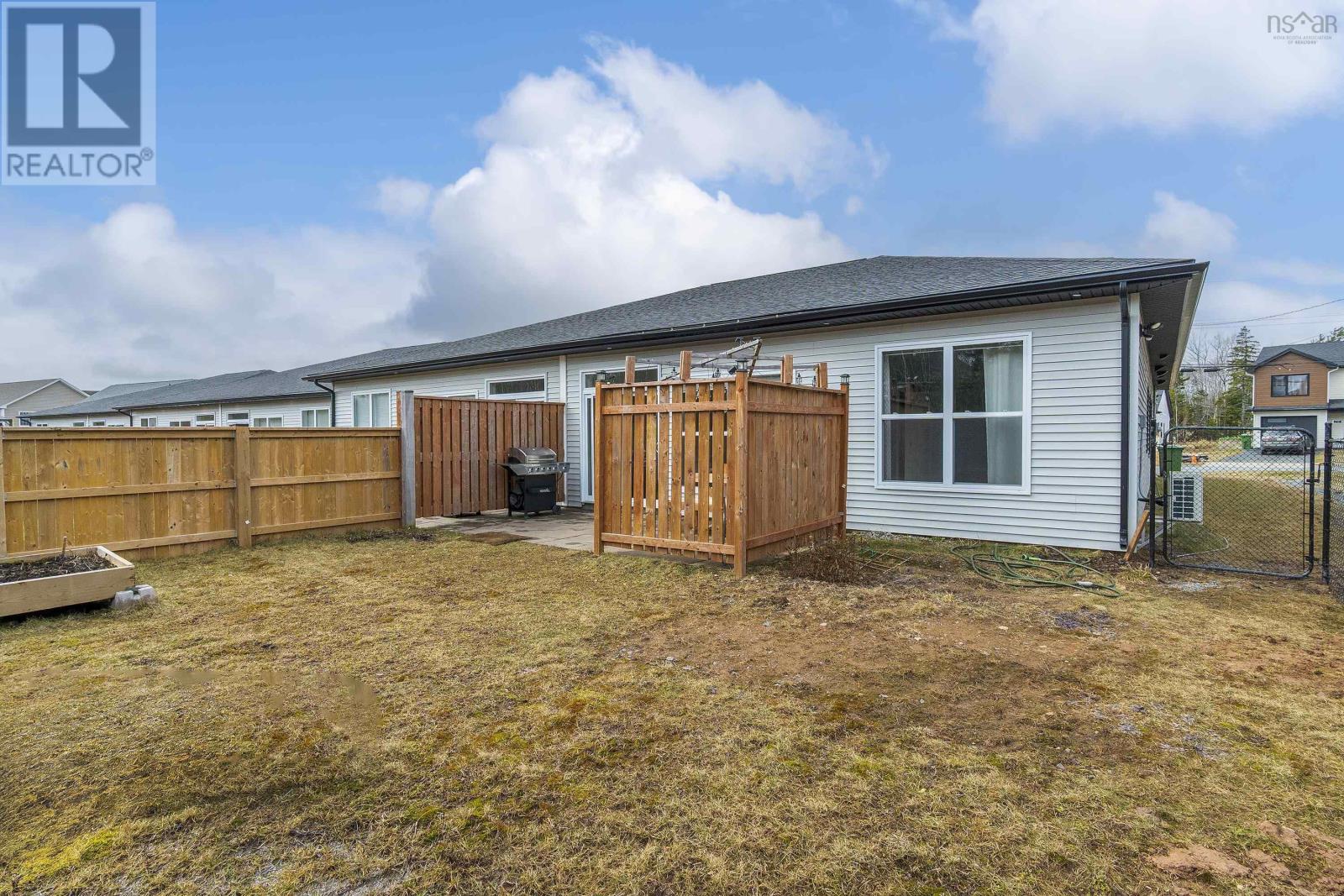 Property at 78 Tyler Street image 2