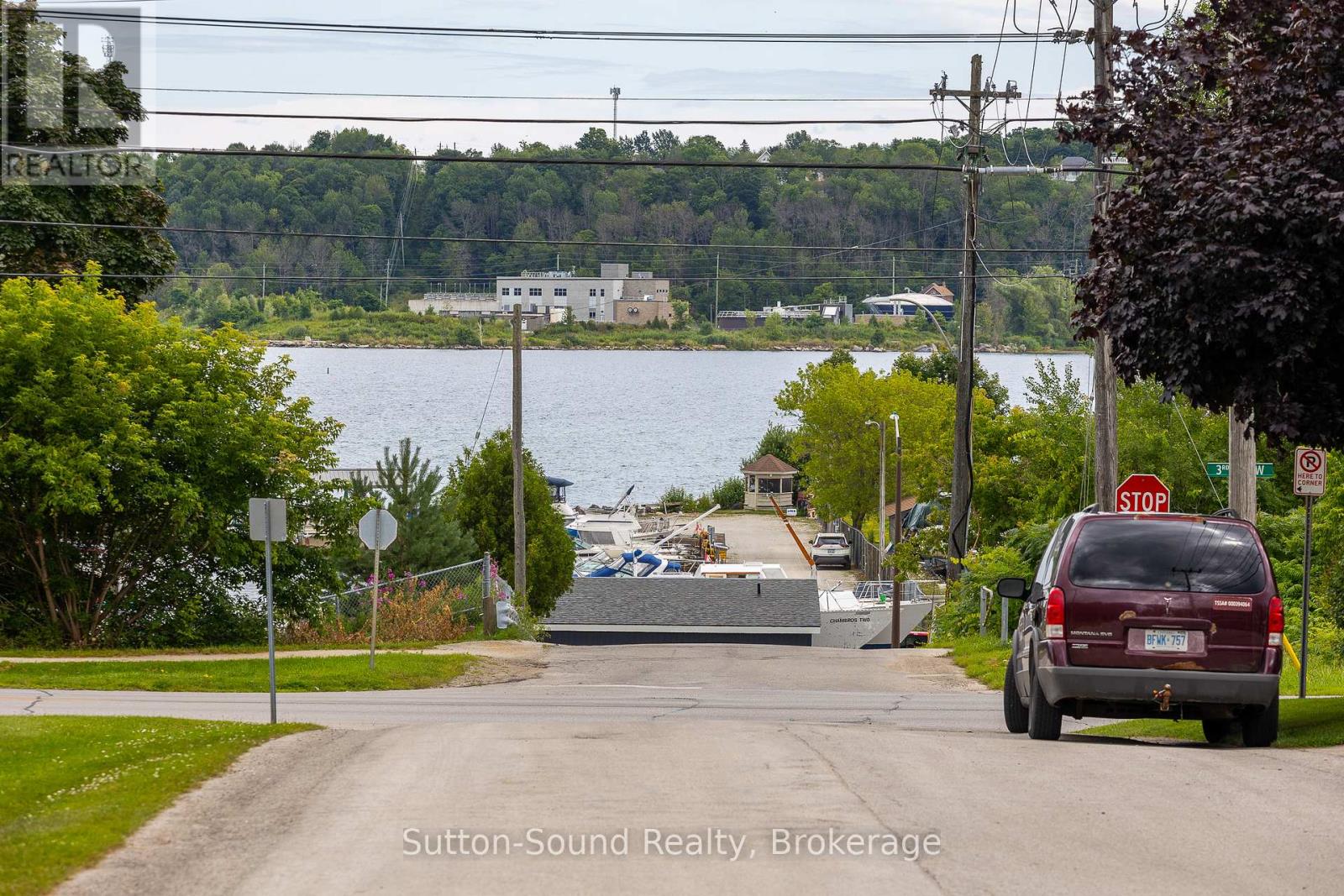 365 24th Street W, Owen Sound, Ontario  N4K 4H7 - Photo 10 - X12044439