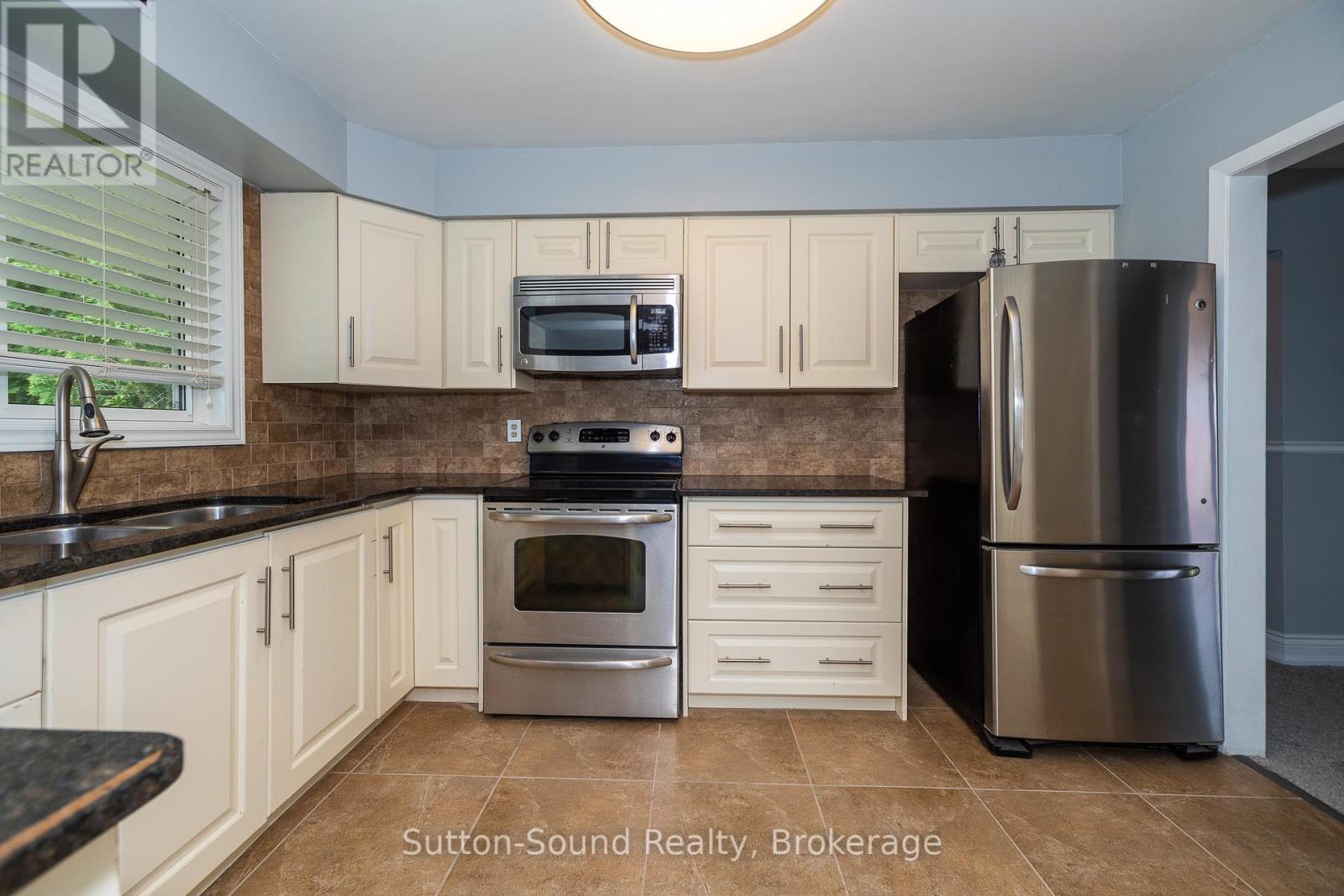 365 24th Street W, Owen Sound, Ontario  N4K 4H7 - Photo 29 - X12044439