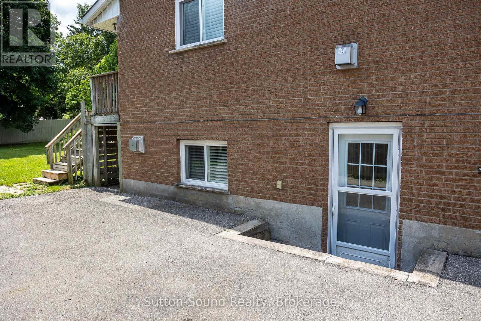365 24th Street W, Owen Sound, Ontario  N4K 4H7 - Photo 5 - X12044439