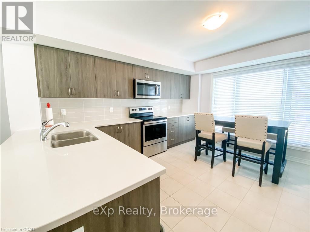 Property at 4 - 124 WATSON PARKWAY N image 3