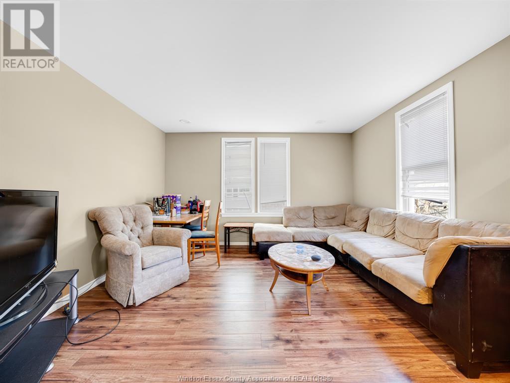 Property at 564 CURRY AVENUE image 5