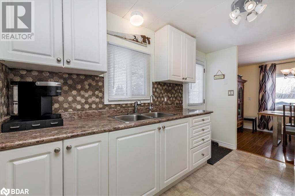 18 Hawthorne Drive, Innisfil, Ontario  L9S 1P7 - Photo 12 - 40687675