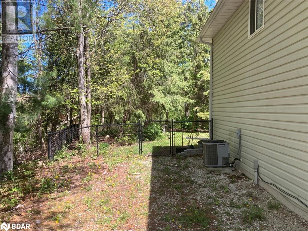 15 Lisbon Court, Wasaga Beach, Ontario  L9Z 1L2 - Photo 28 - 40698078