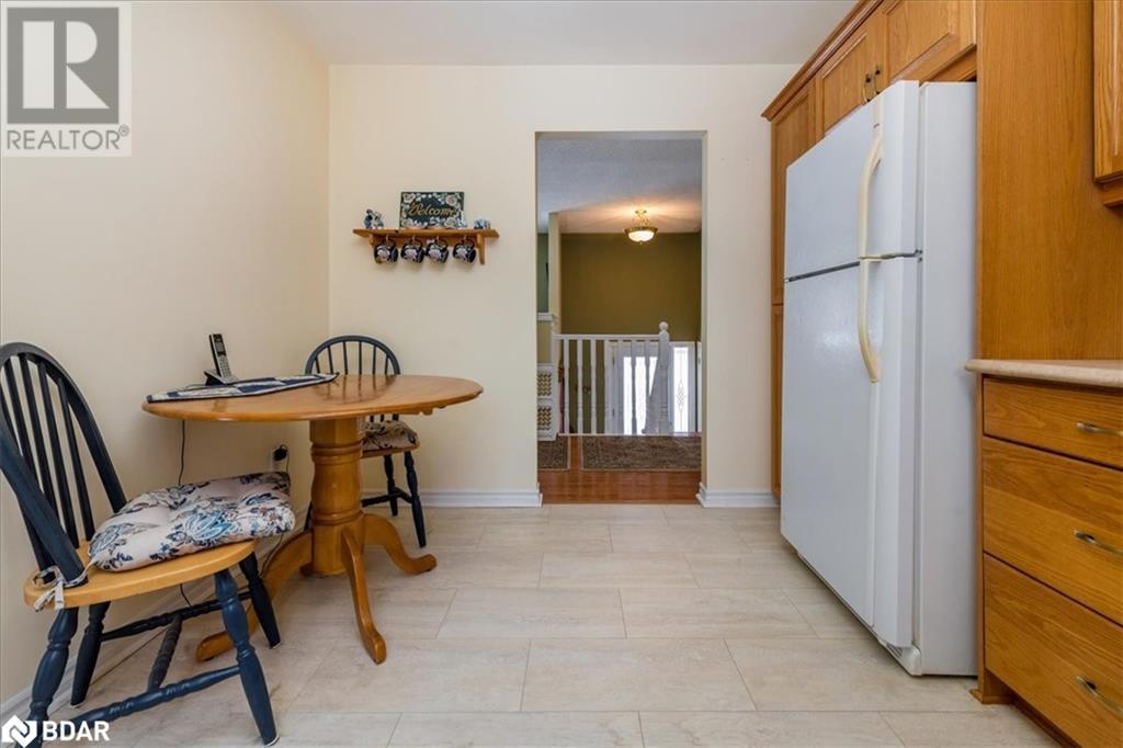 15 Lisbon Court, Wasaga Beach, Ontario  L9Z 1L2 - Photo 12 - 40698078